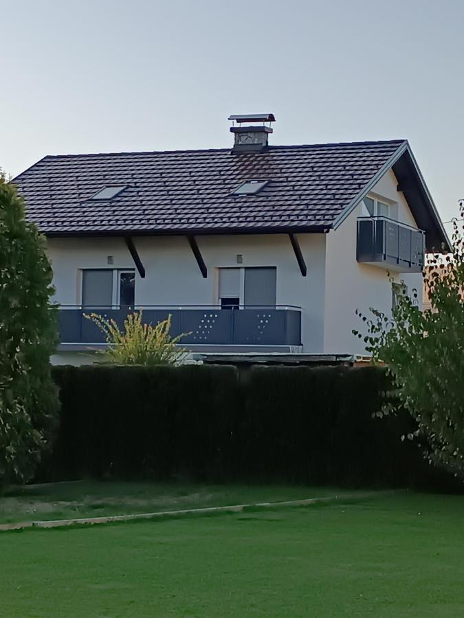Renata, * Celje